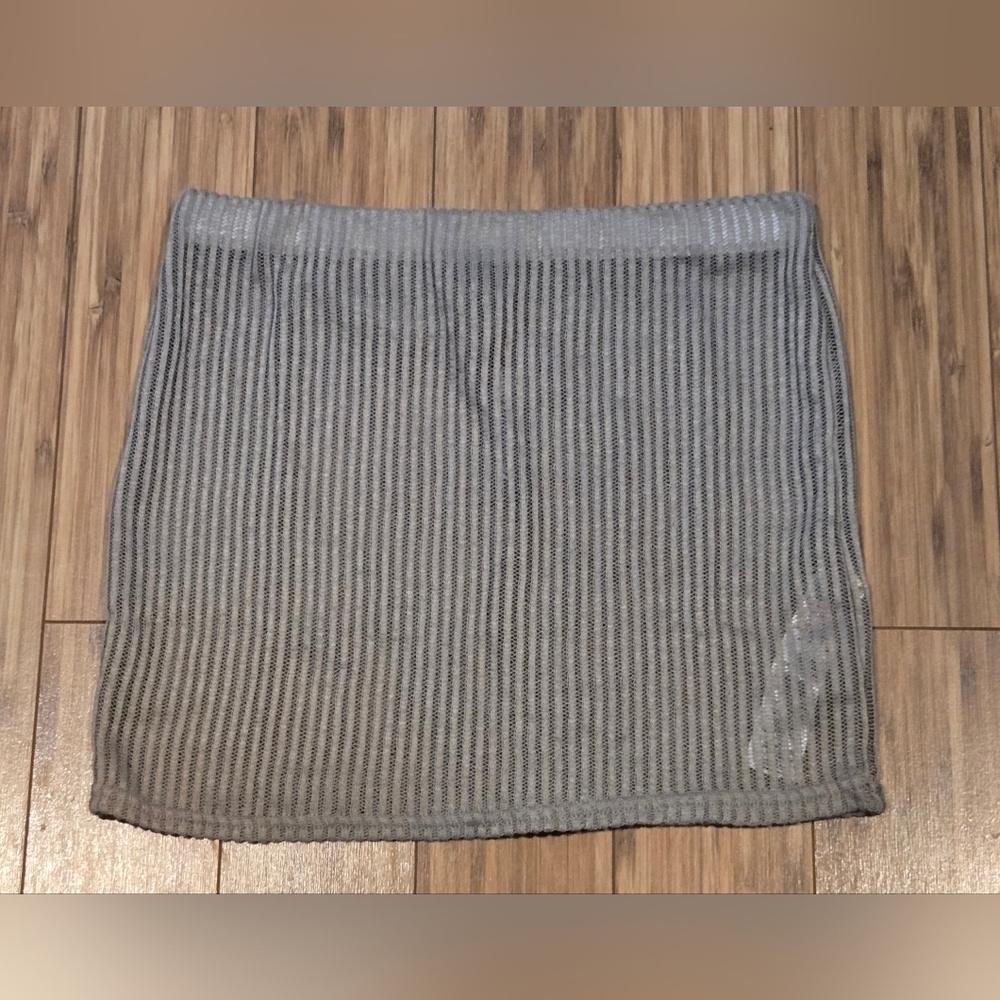 💚 NWT Pretty Little Thing Sheer Skirt